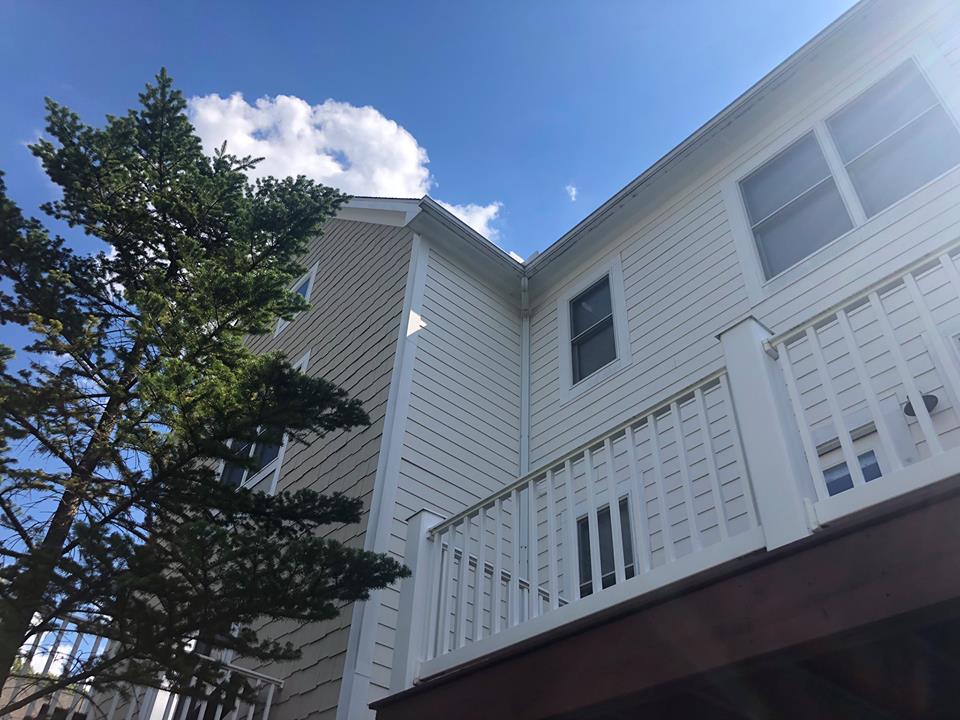 41341167 2218085821565841 5769512422930907136 n